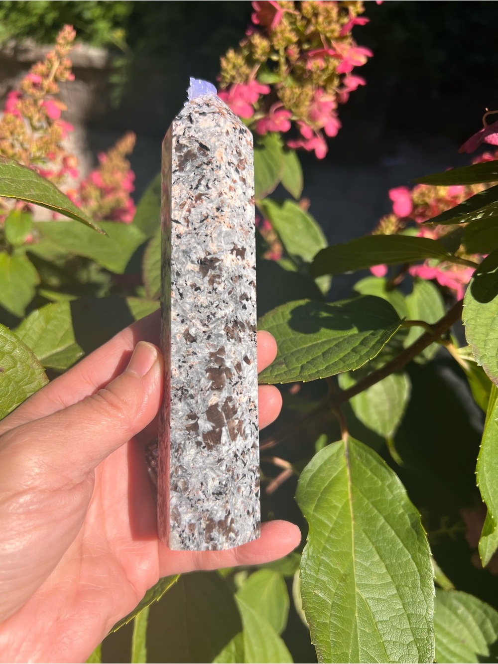 Yooperlite (3) tower | Crystal ~ UV reactive